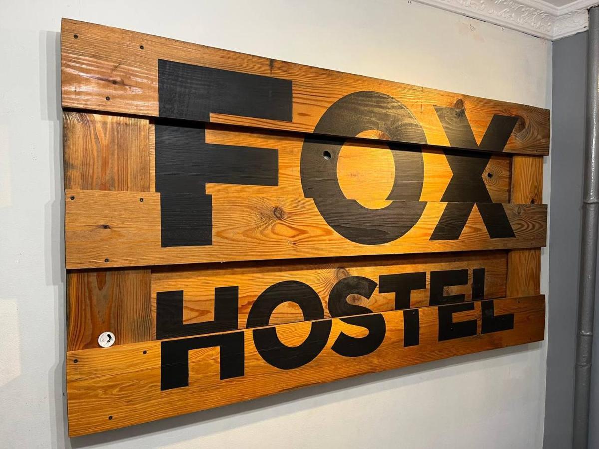 Fox Hostel Kiew Exterior foto